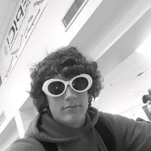 Meet your Posher, Elijah